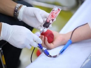 Nằm mơ thấy đi hiến máu thường báo hiệu sức khỏe của bạn đang không tốt